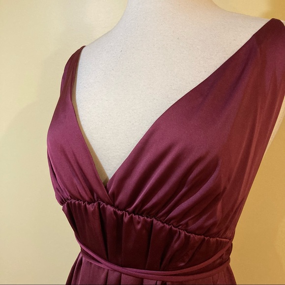 Sexy Backless Strappy Silky Tie Waist Maxi Dress Burgundy - Picture 5 of 7